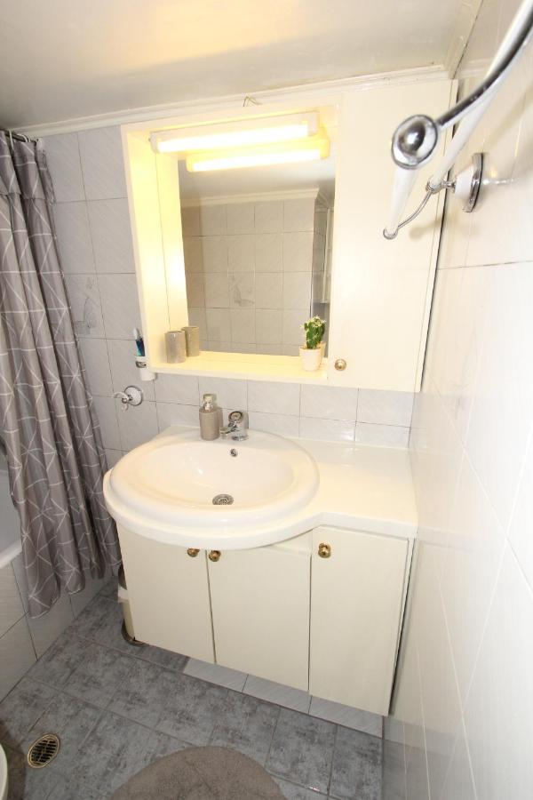 Agios Nikolaos Train Station 1 Bedroom 4 Pers. Атина Екстериор снимка