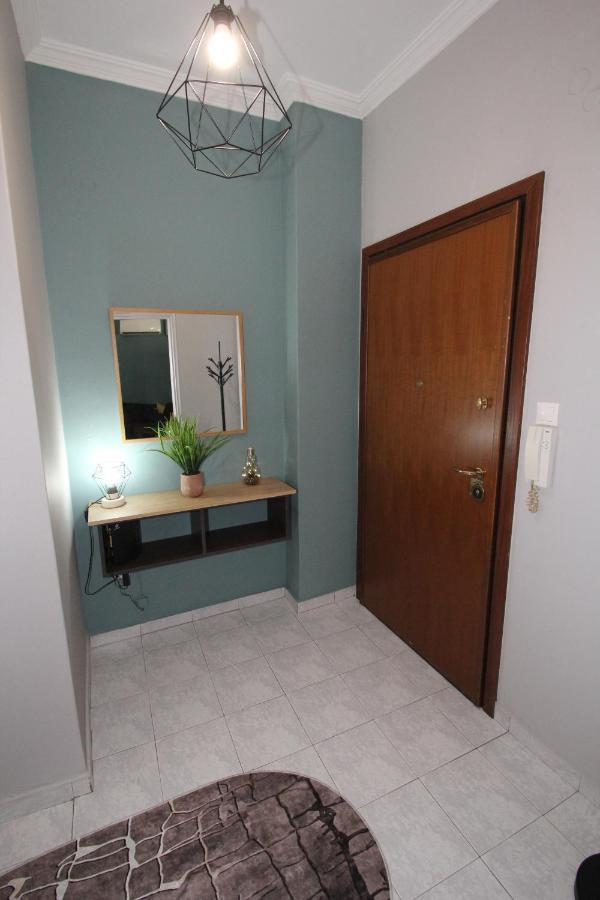 Agios Nikolaos Train Station 1 Bedroom 4 Pers. Атина Екстериор снимка