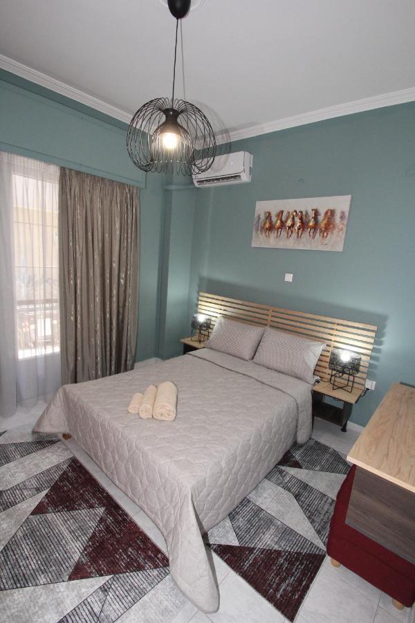 Agios Nikolaos Train Station 1 Bedroom 4 Pers. Атина Екстериор снимка