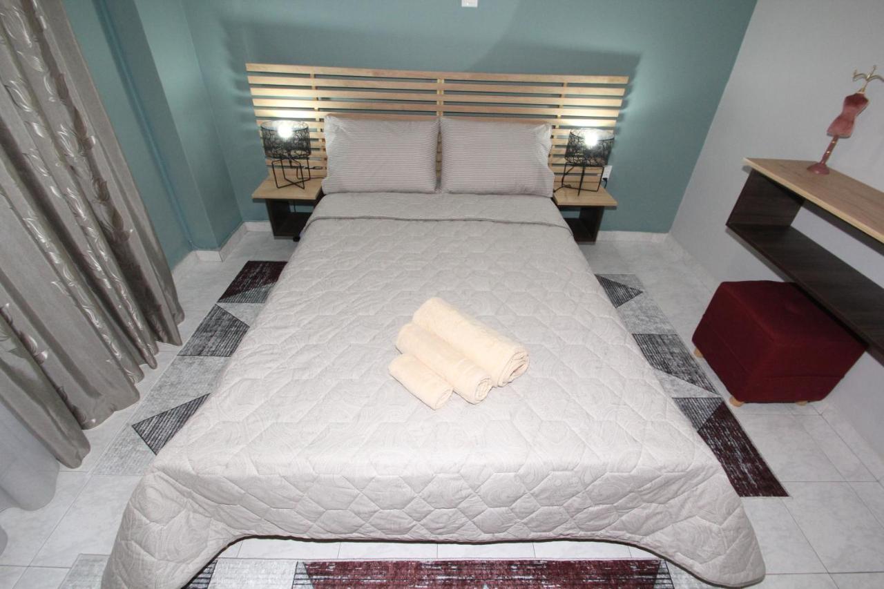 Agios Nikolaos Train Station 1 Bedroom 4 Pers. Атина Екстериор снимка