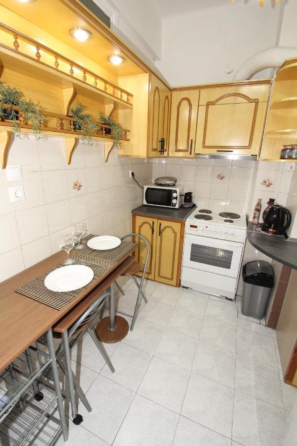 Agios Nikolaos Train Station 1 Bedroom 4 Pers. Атина Екстериор снимка