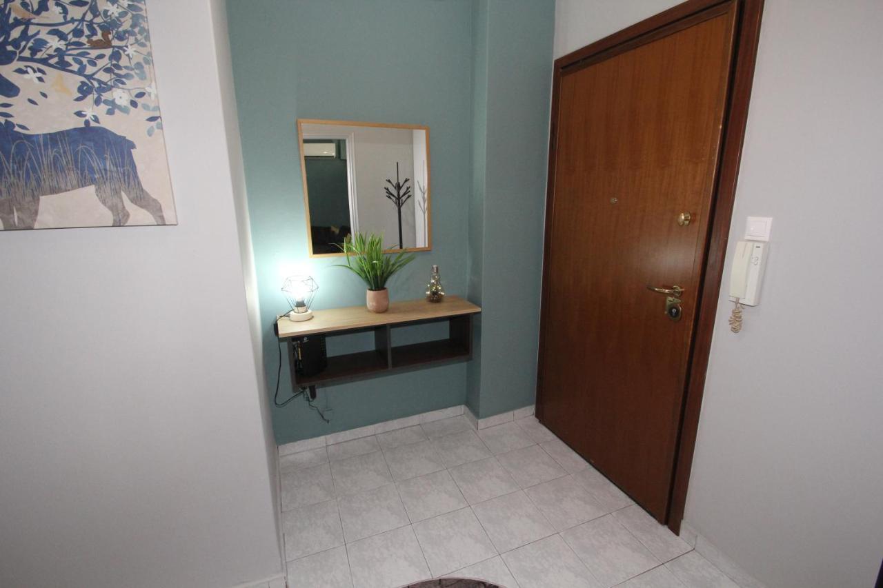 Agios Nikolaos Train Station 1 Bedroom 4 Pers. Атина Екстериор снимка